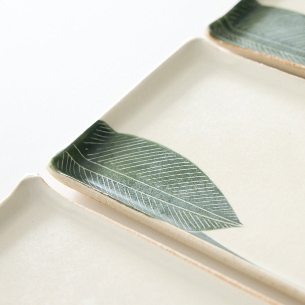 77 Banana Leaf Square Plate