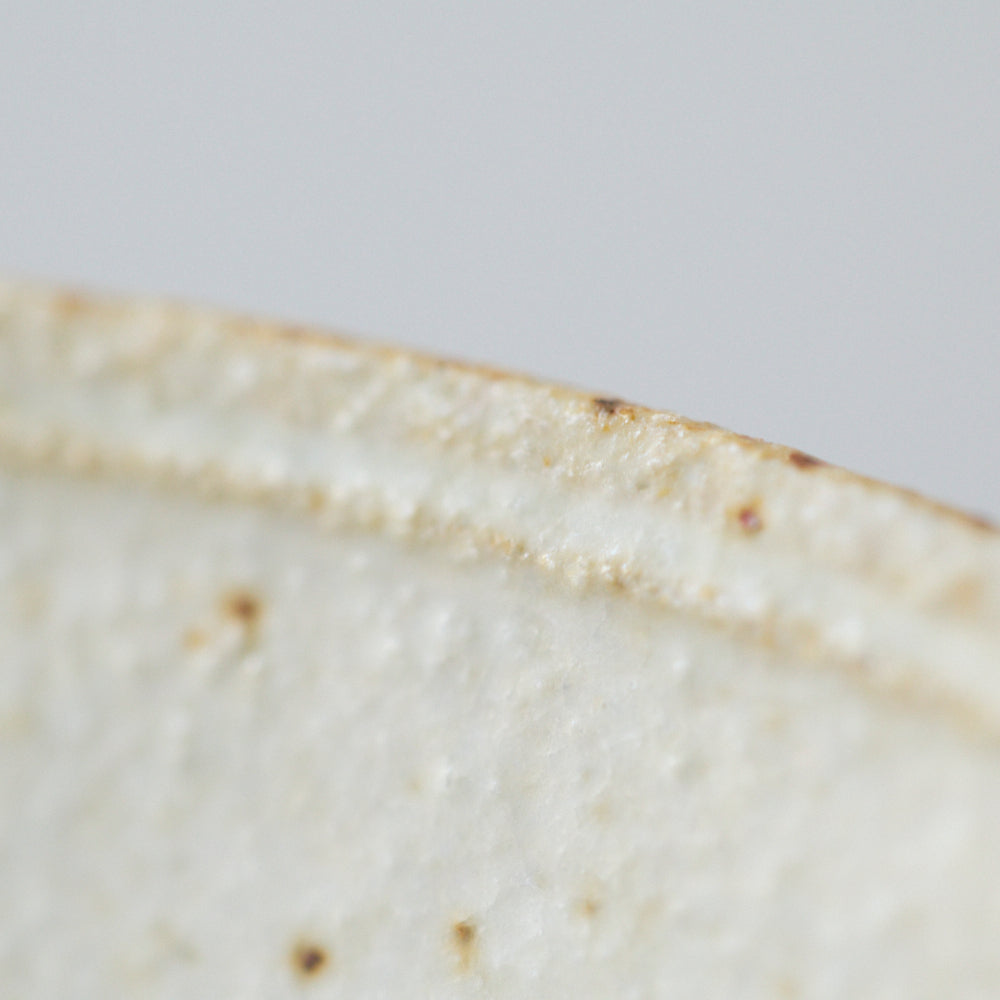 06 平鉢5寸 粉引