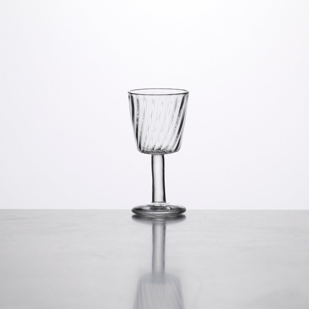 Mini glass with molded feet