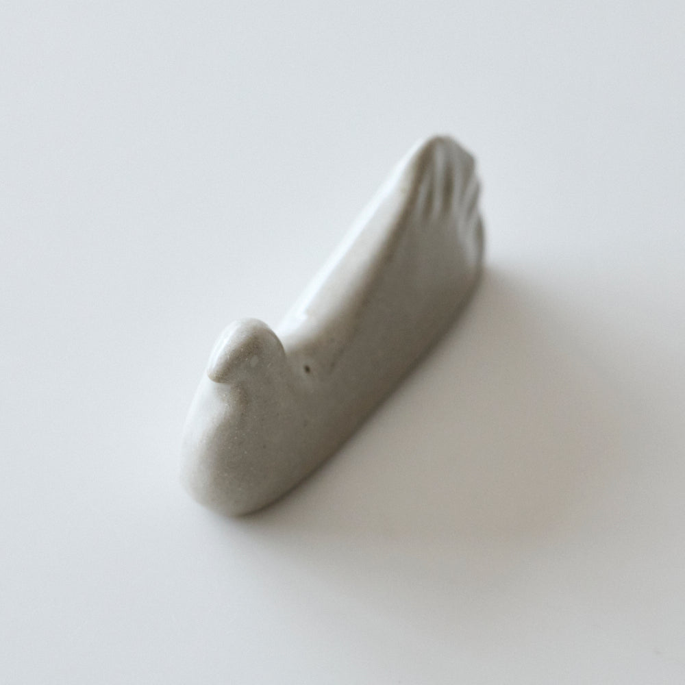 09 Chopstick Rest, White Dove