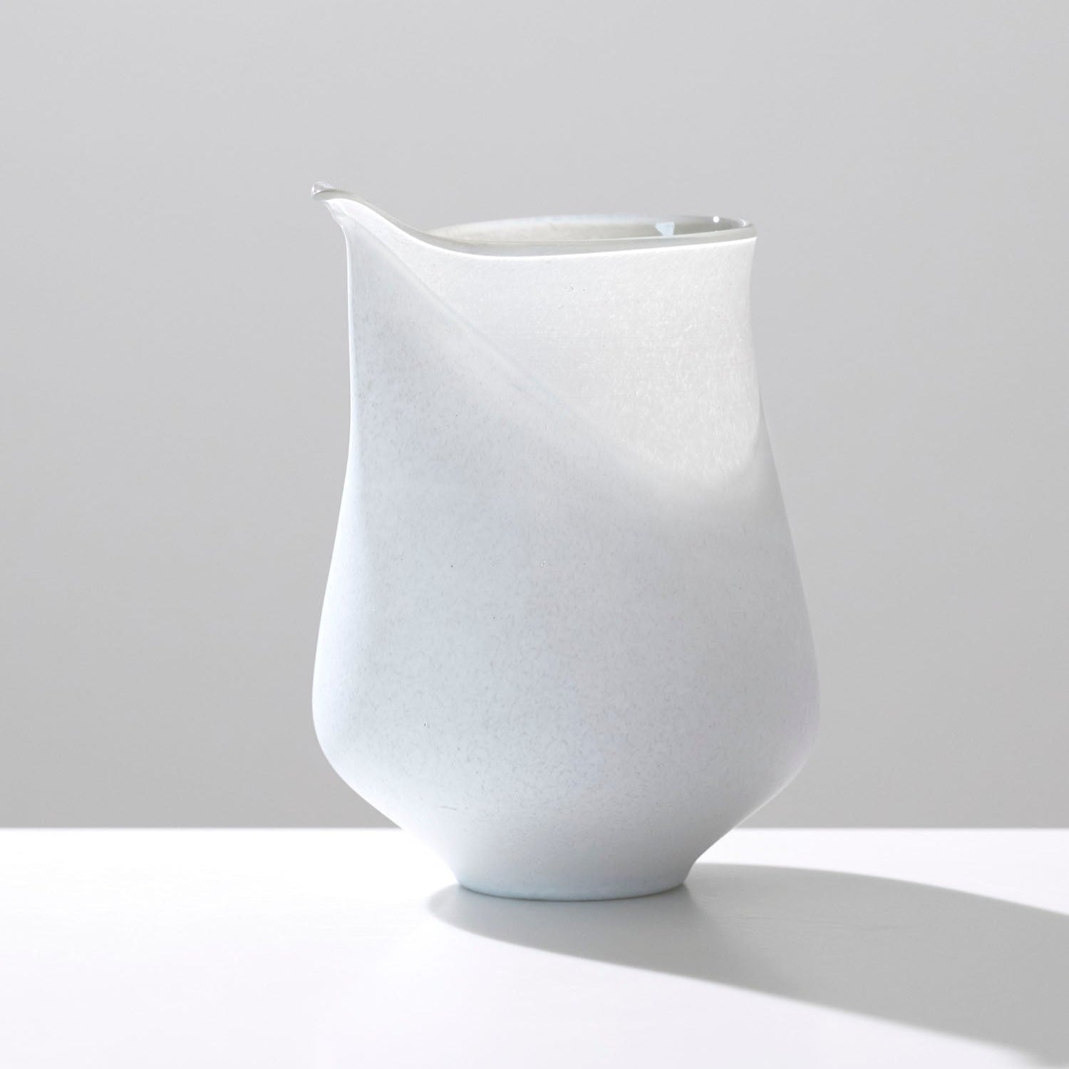 021 white 片口 tall