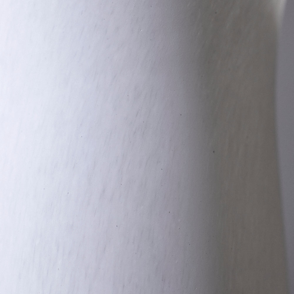 053 white 水差し花器