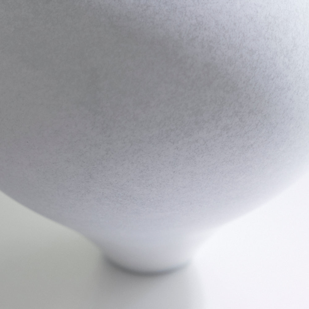 049 white object1