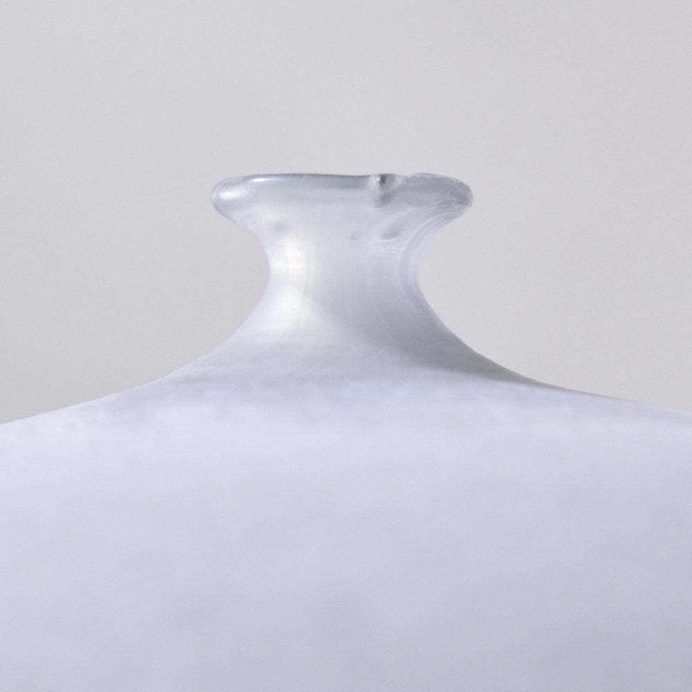 050 white object2