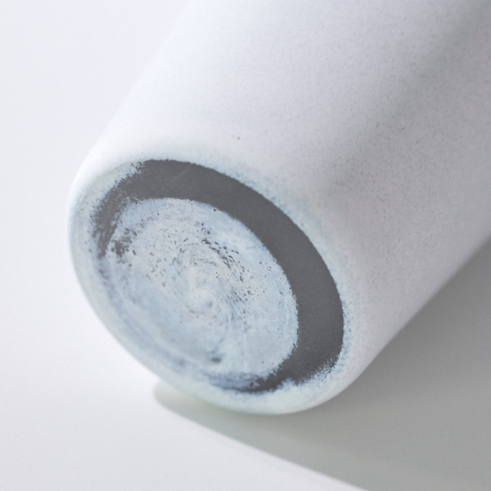 051 white object3