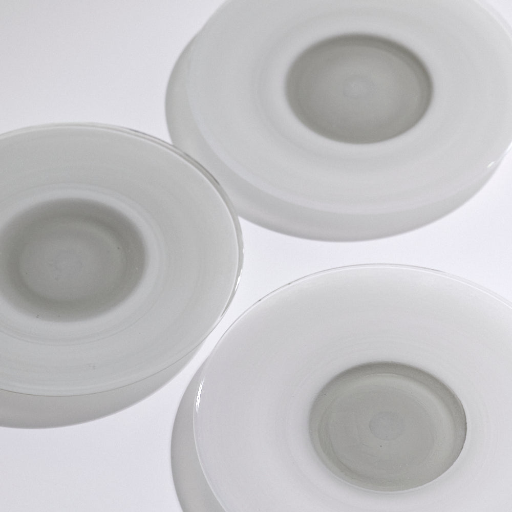 018 white puddle plate