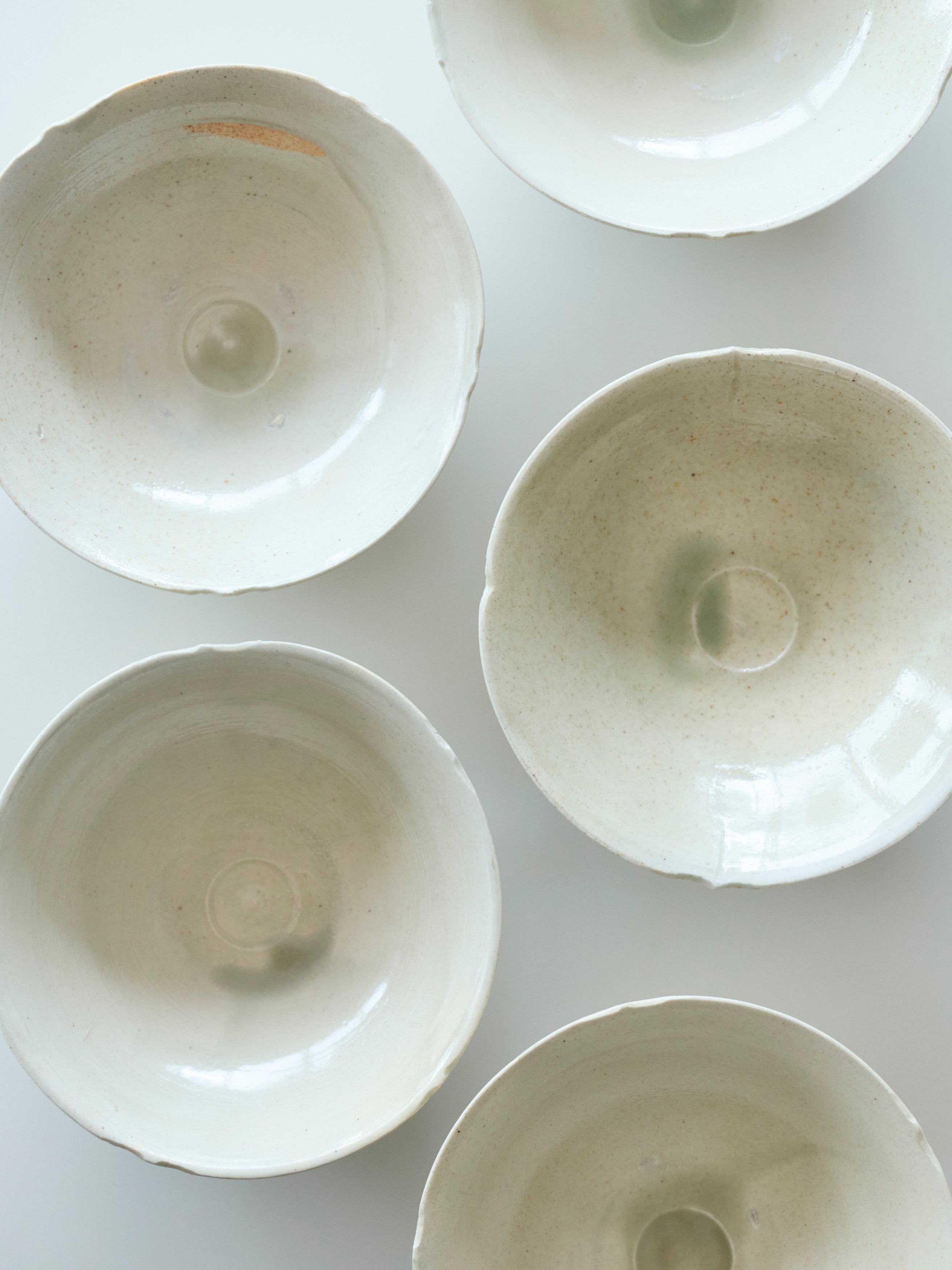 12 白瓷輪花小鉢