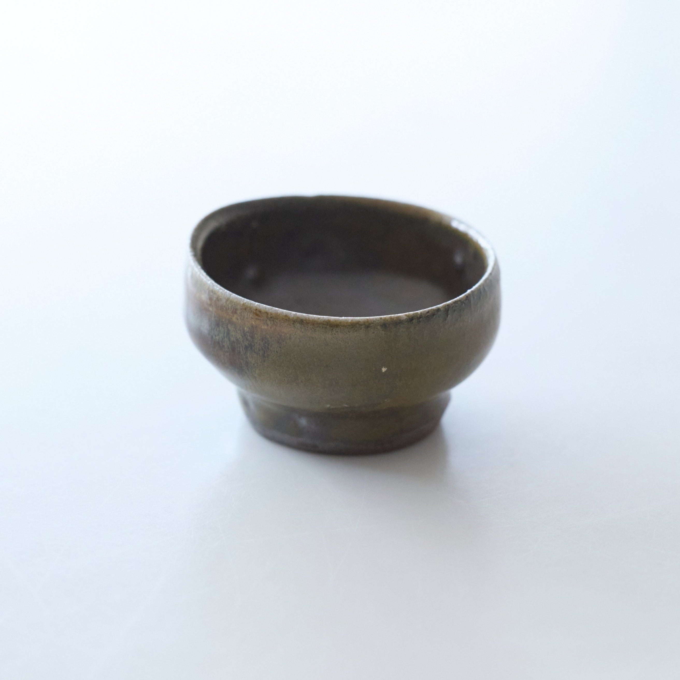 22 黒唐津豆杯