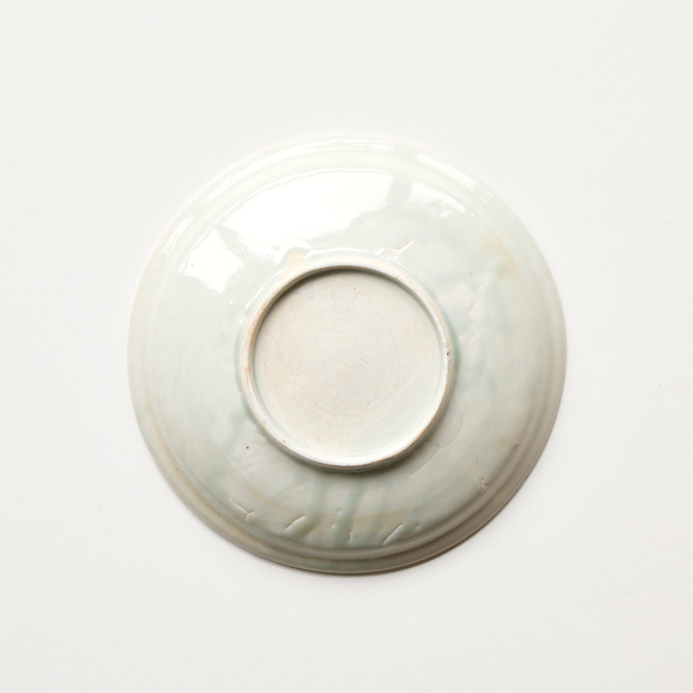 32A 染付吹墨燕文皿 (燕、草紋)