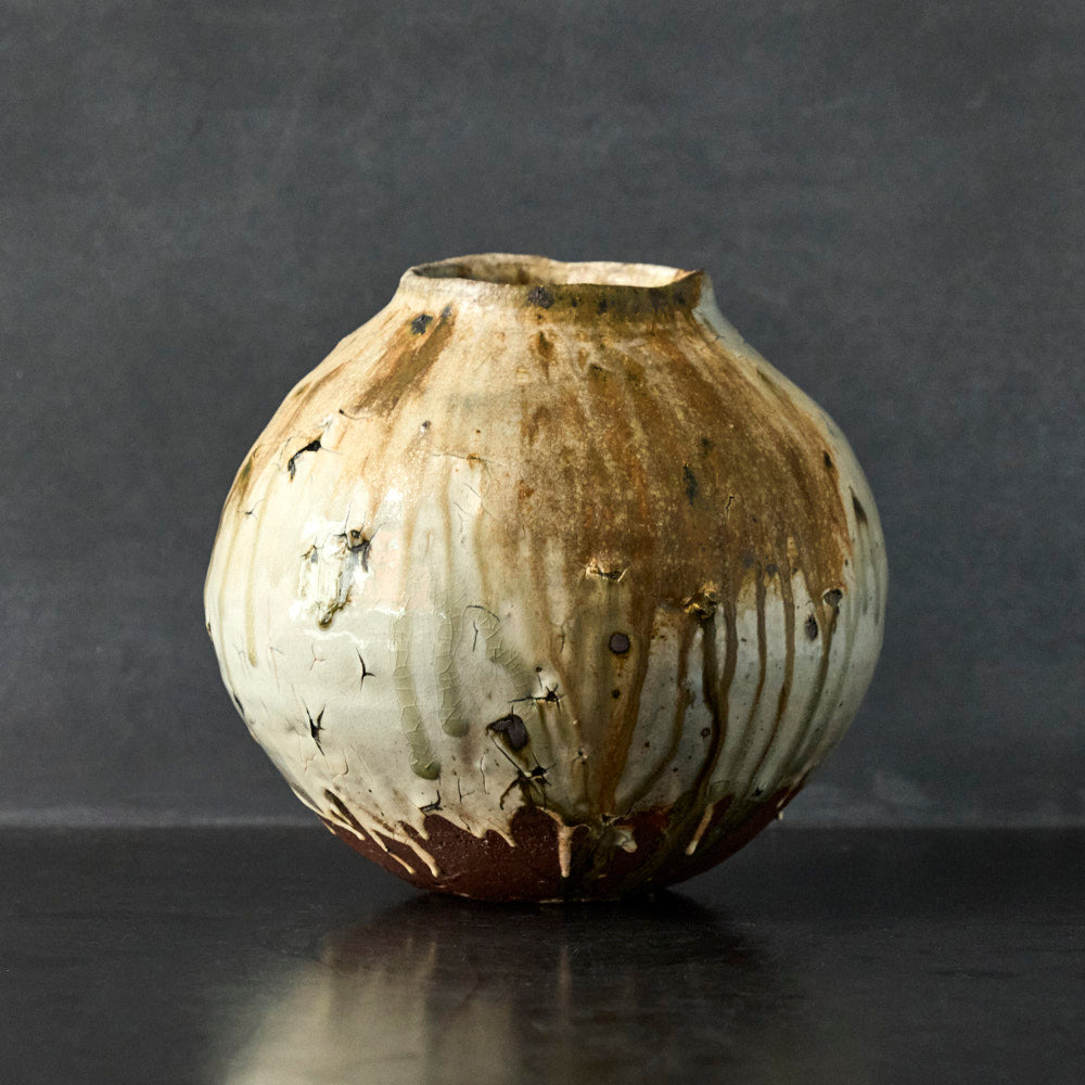 08 灰かむり丸壺