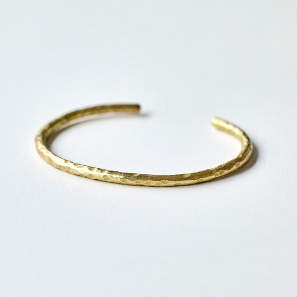 76 バングル/真鍮 鎚目・甲丸
