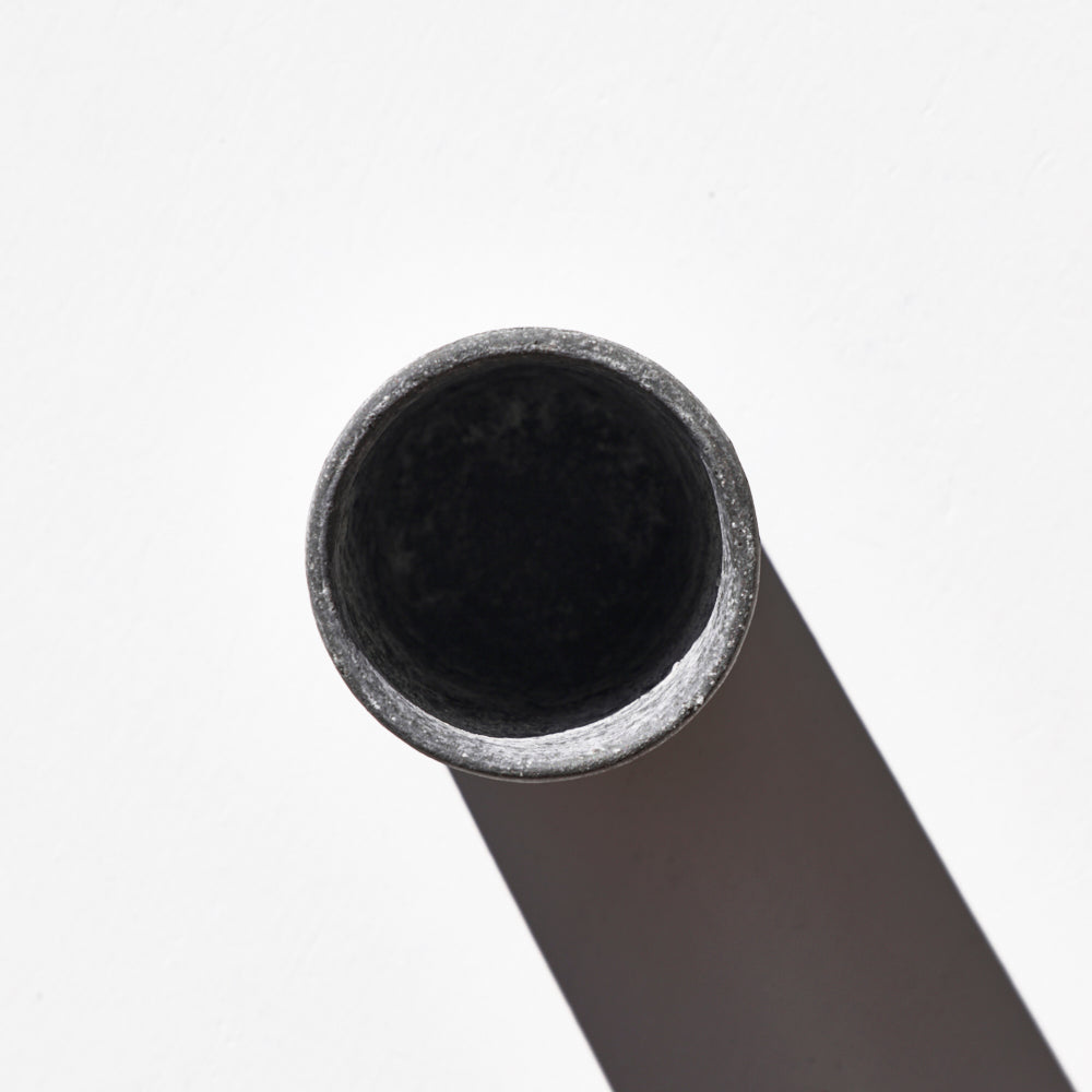 28 炻器 筒杯 / 灰白