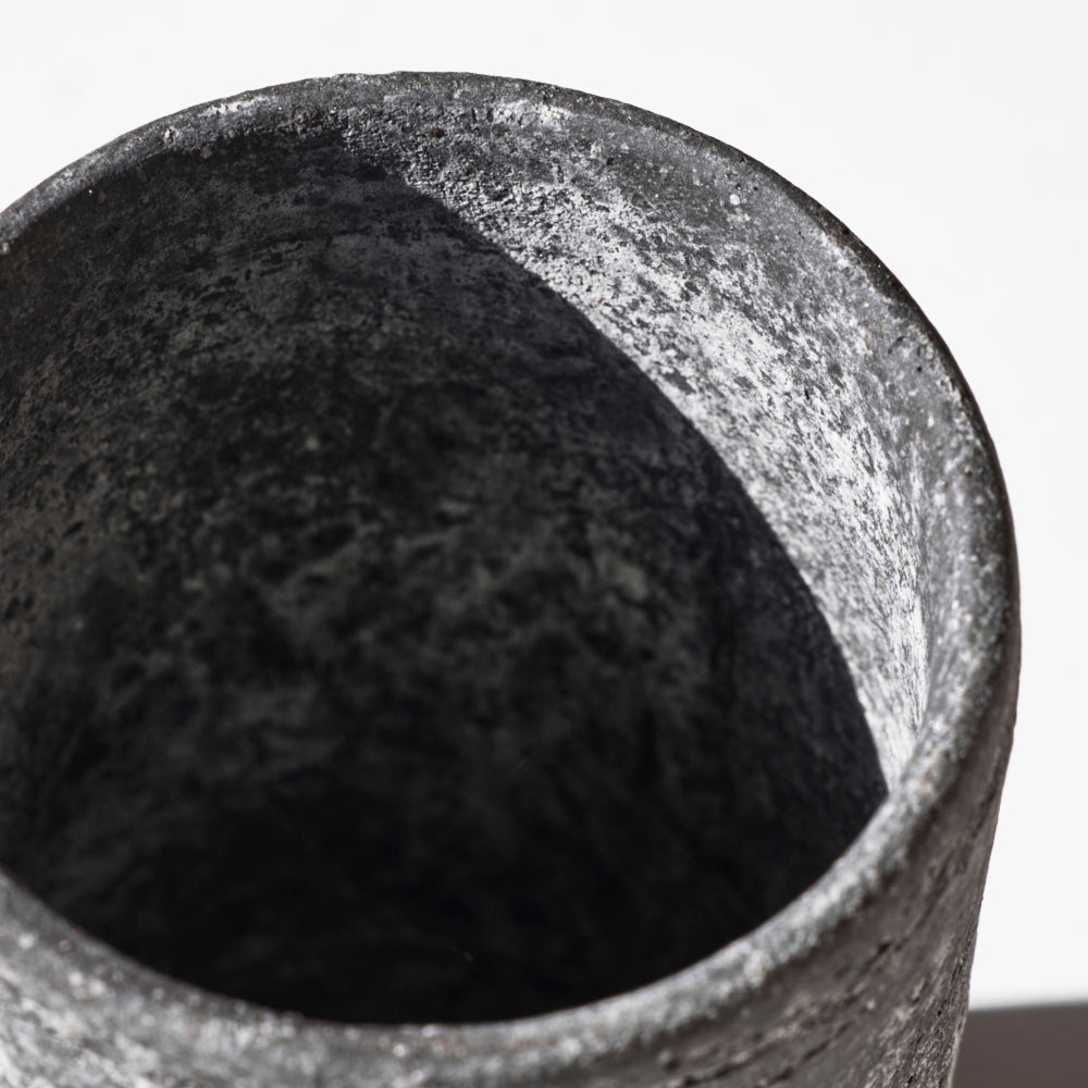 28 炻器 筒杯 / 灰白