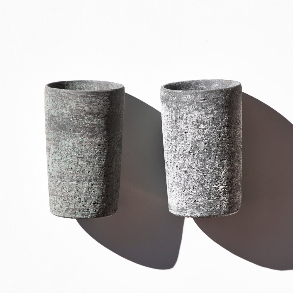 28 炻器 筒杯 / 灰白