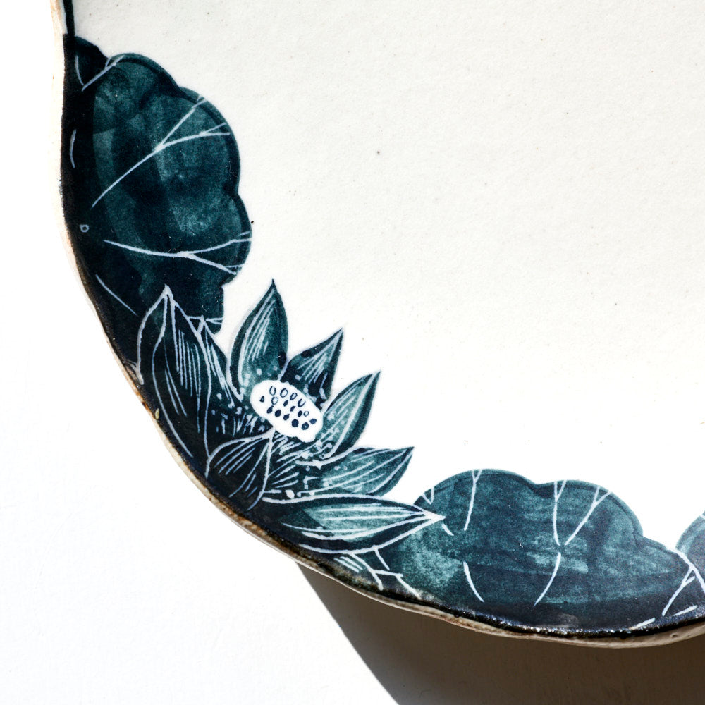 60 黒ハス縁取り変形皿(オーバル)