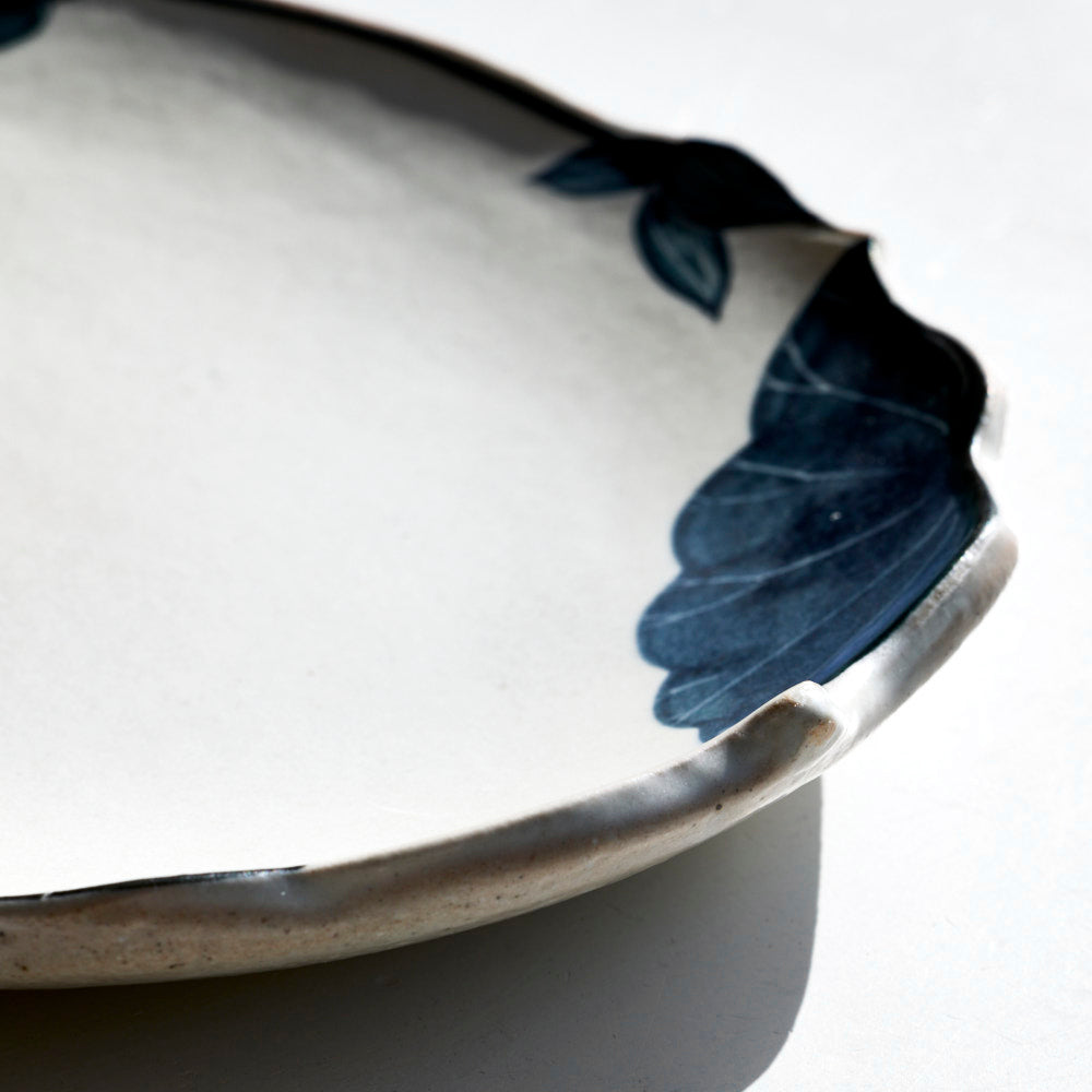 60 黒ハス縁取り変形皿(オーバル)