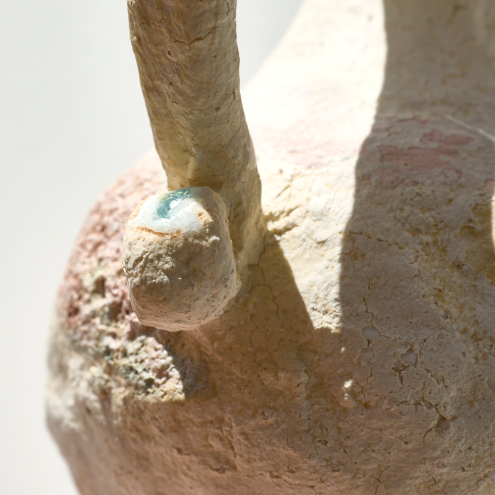 86 土化粧片手付高台花入(白)