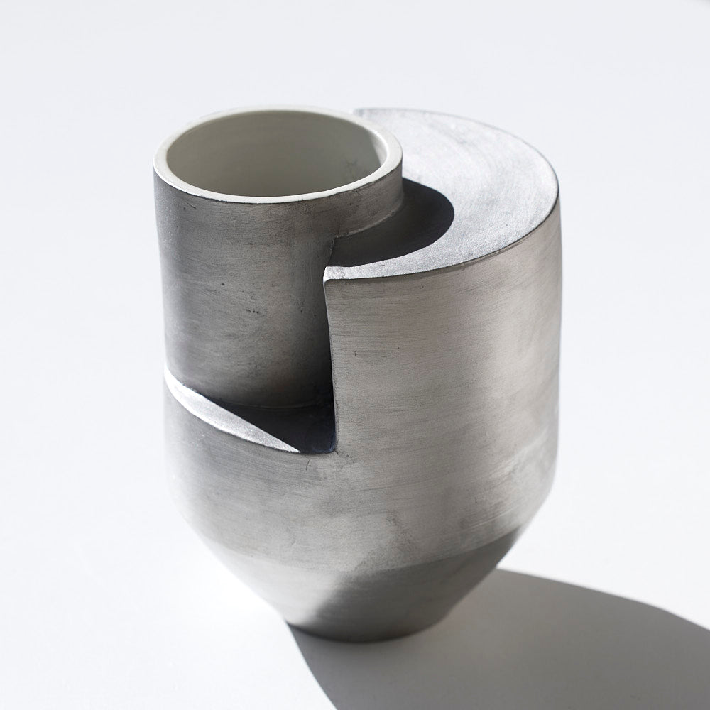 53 Composition / Flower vase B (pratinum)