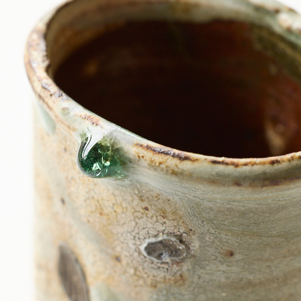 15B 荒ヒビ灰粉引花入れ