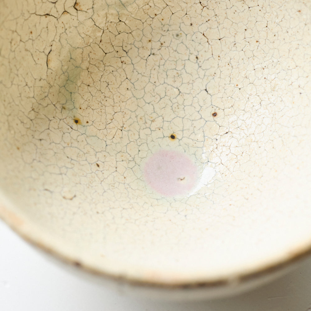 32 荒ヒビ粉引碗