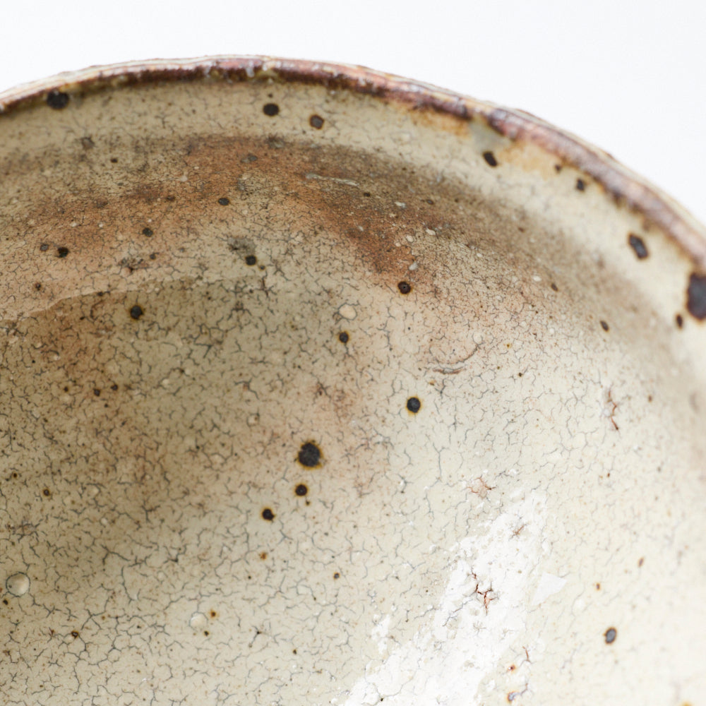 20 荒ヒビ粉引丸碗