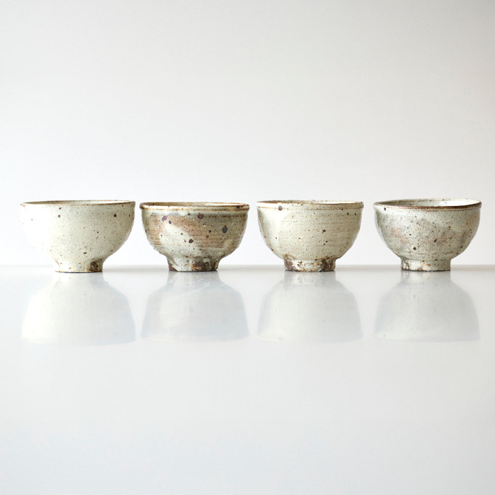 38 ヒビ粉引 丸湯呑み