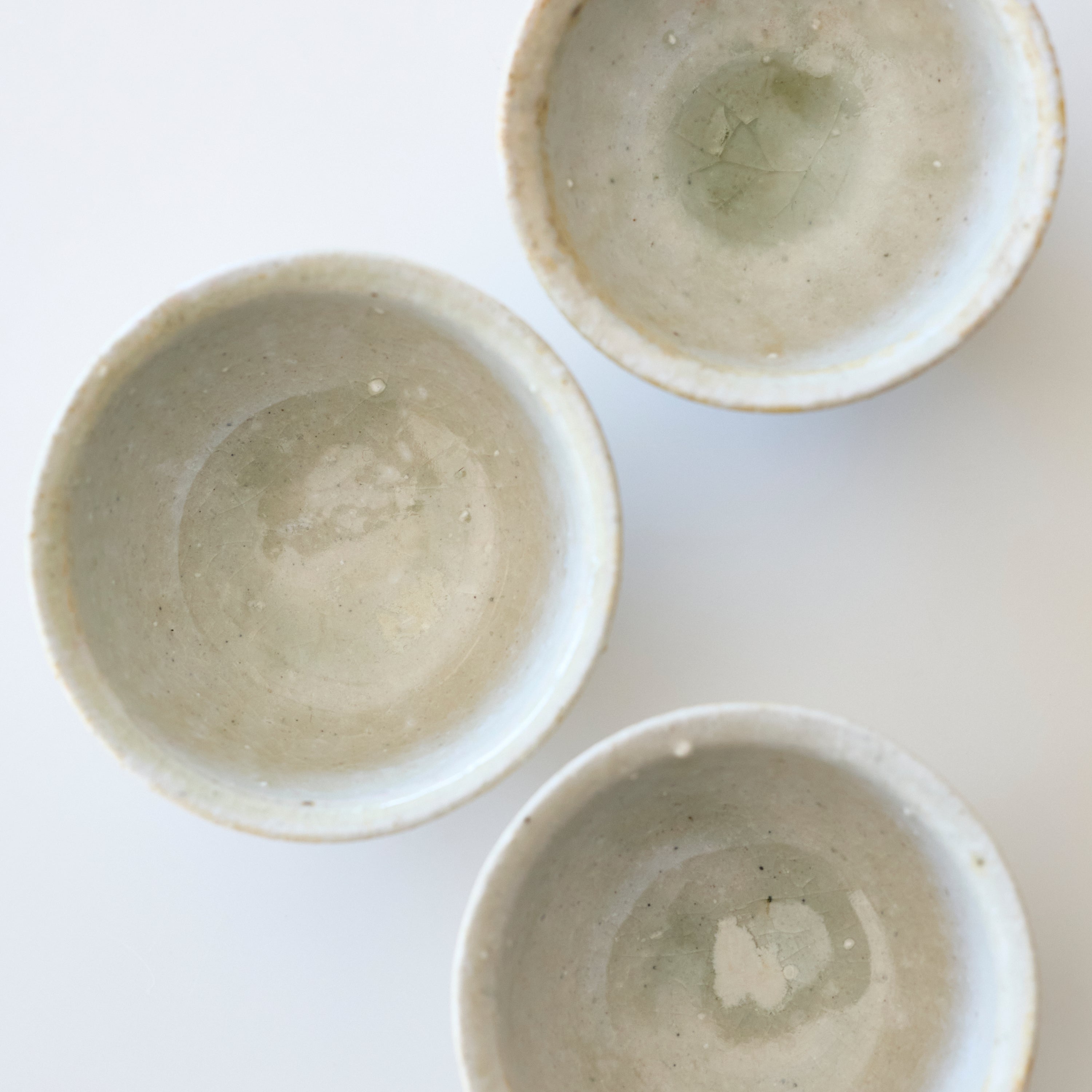 08 ミモザ灰釉 茶杯