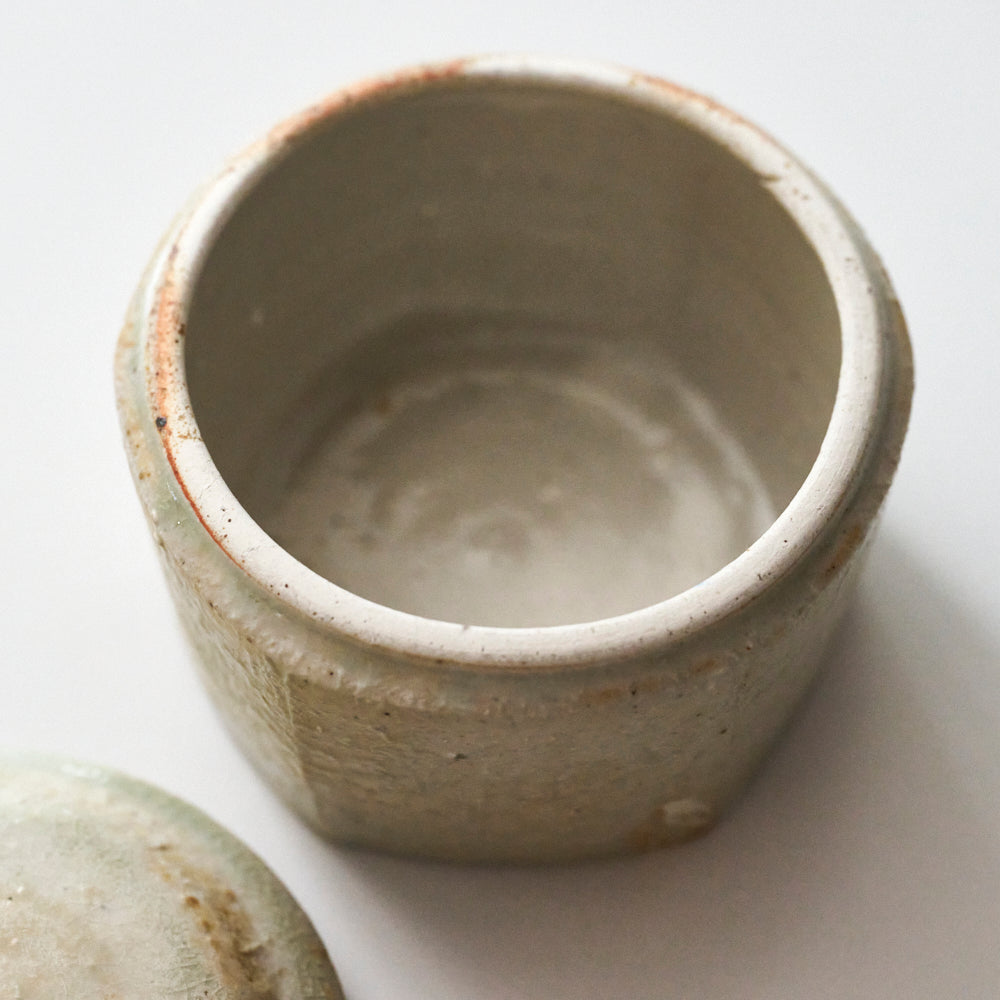 116 ミモザ灰釉砂糖壺