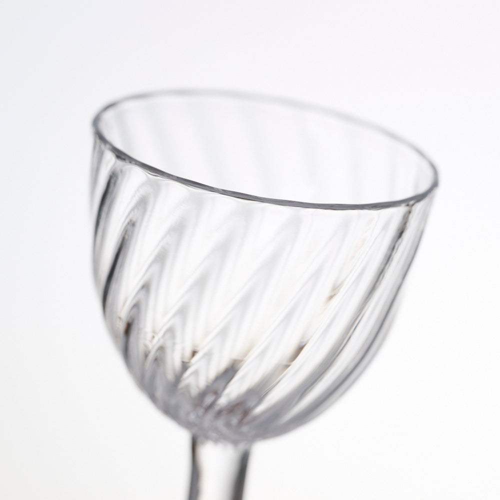 Mini glass with molded feet