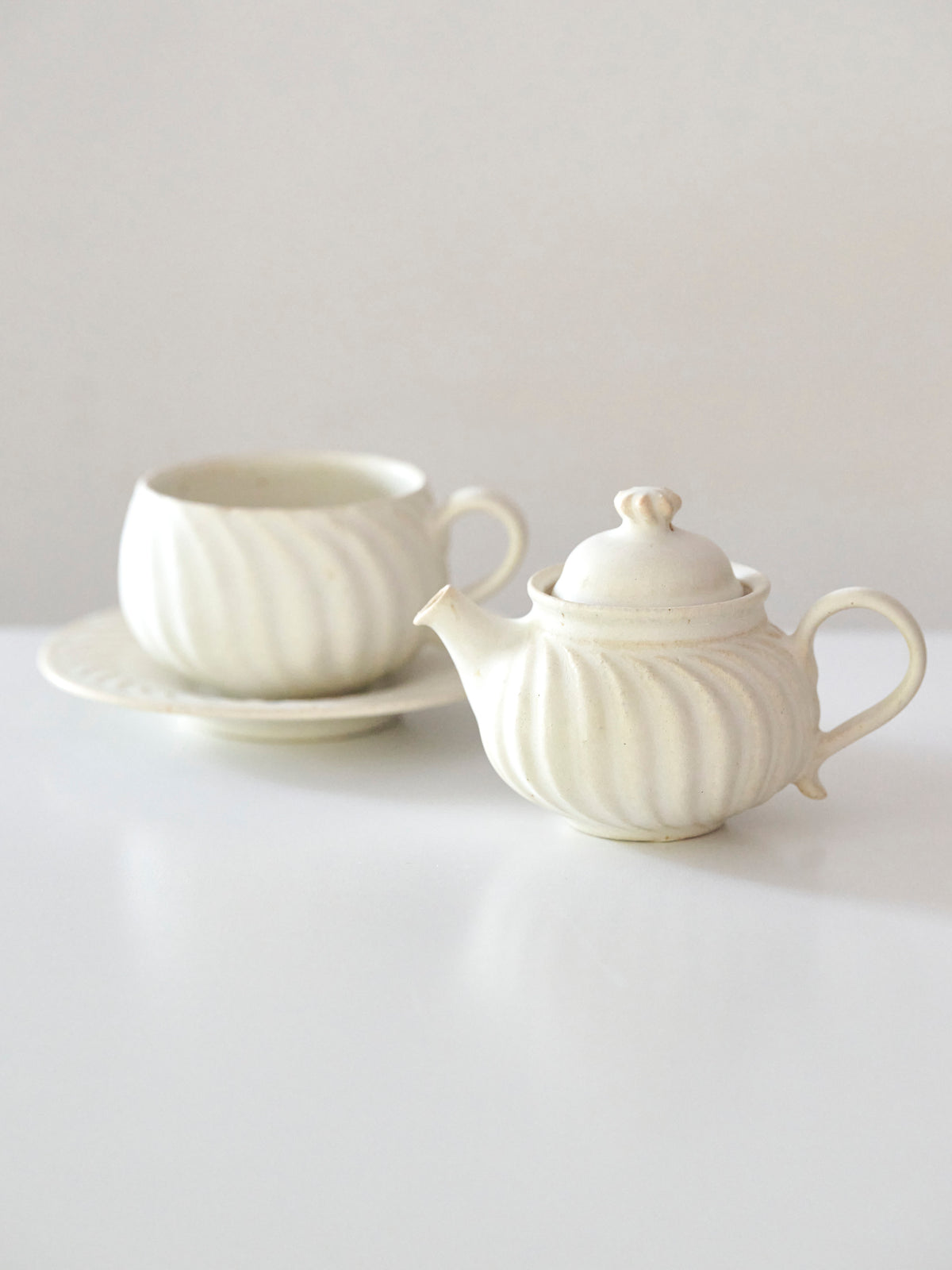 27a Chinese Teapot