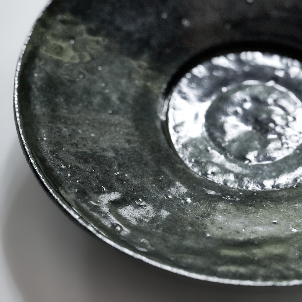 72 艶黒小皿(ソーサー) 大