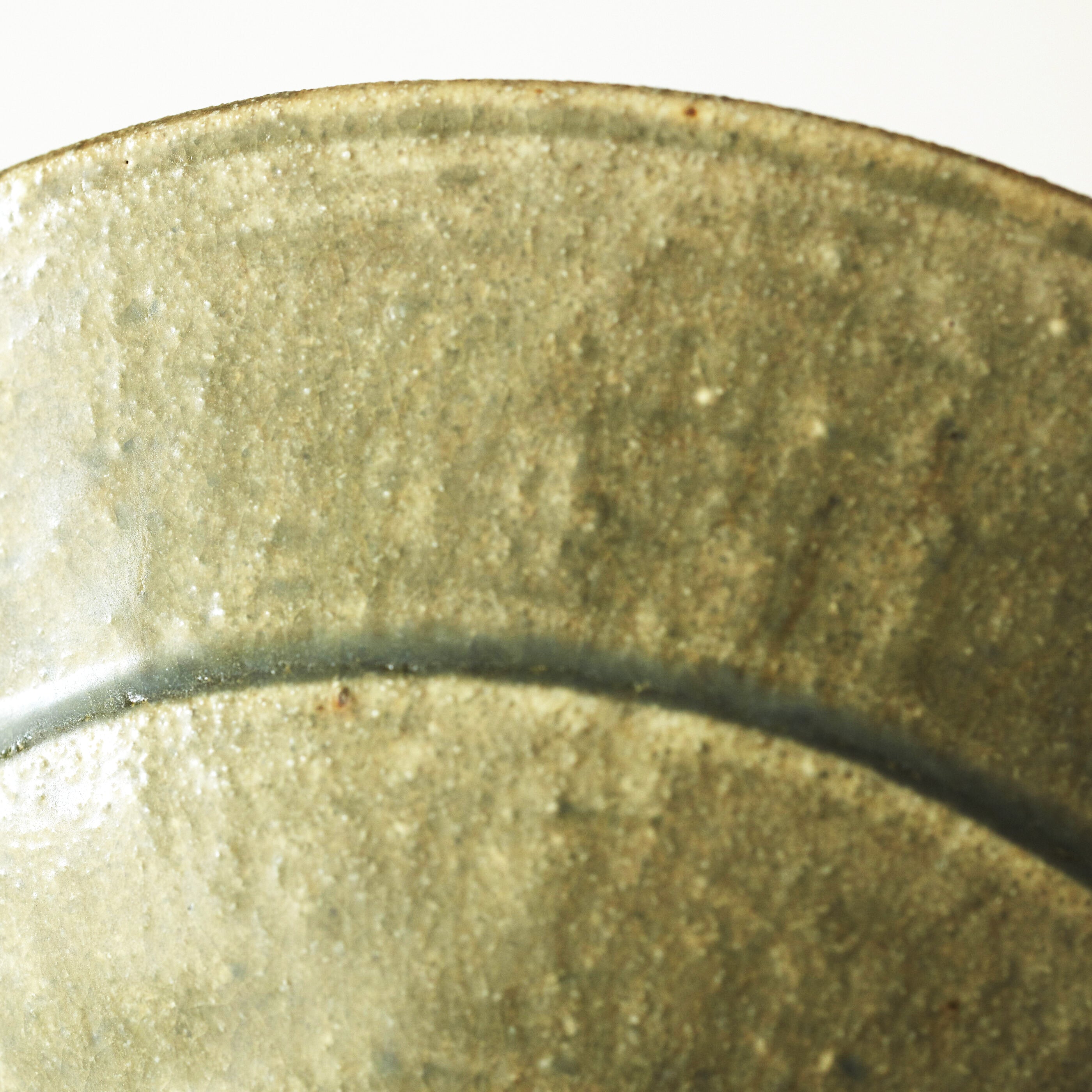 07 リム平鉢6寸 灰釉