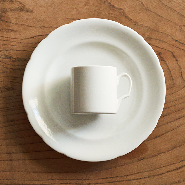 Paperwhite Flower Rim Plate M