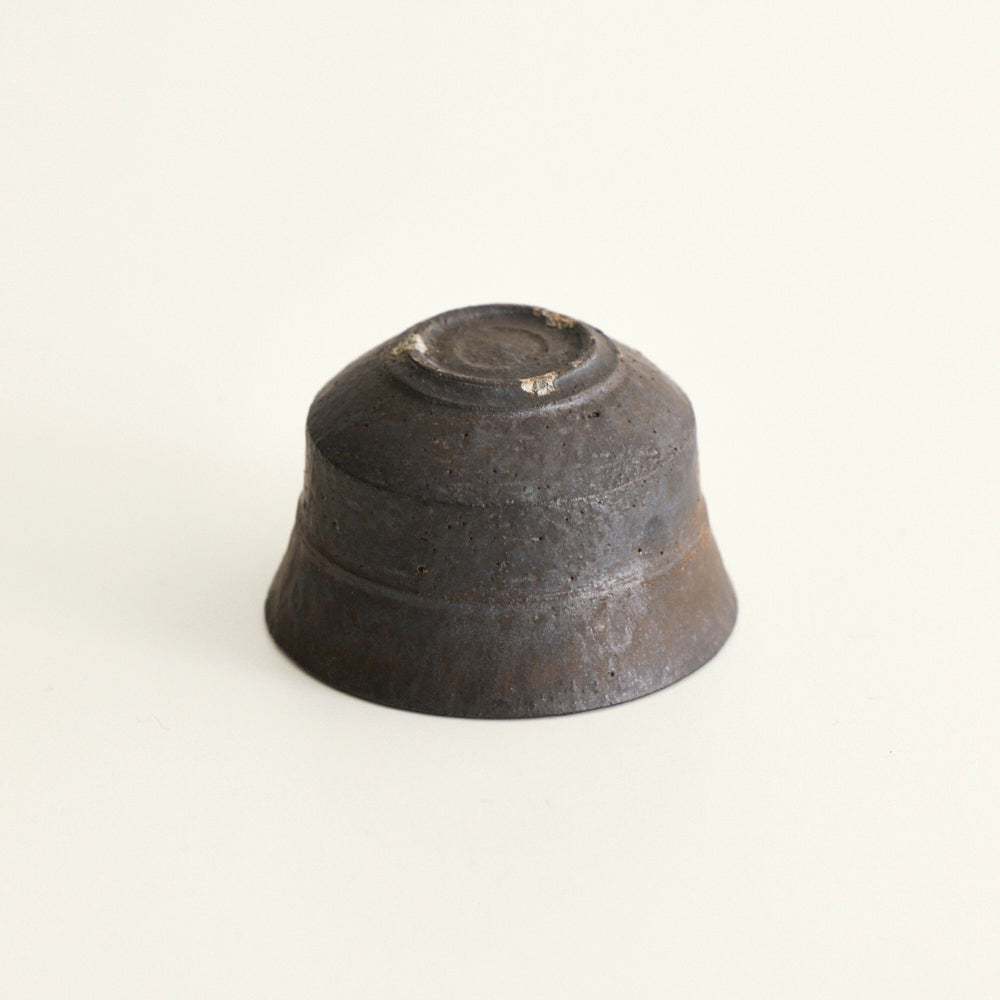 01 くみ出し(角) 黒釉