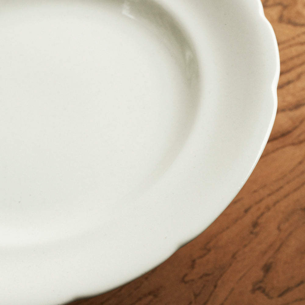 Paperwhite Flower Rim Plate M