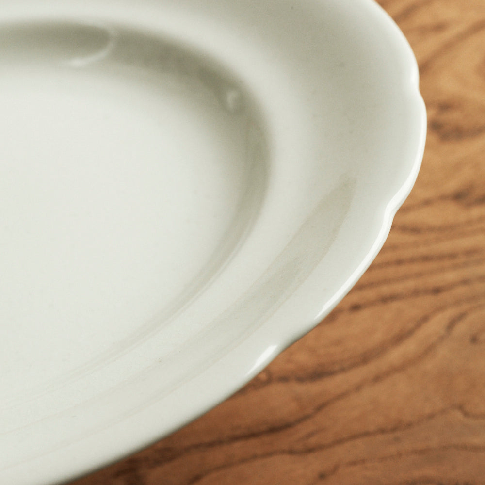 Paperwhite Flower Rim Plate M