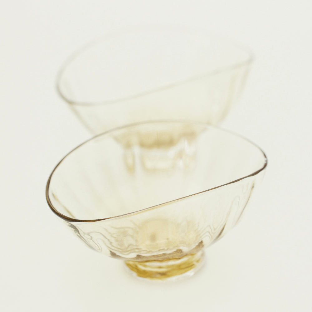 21 "Hangage" Akebibachi Amber