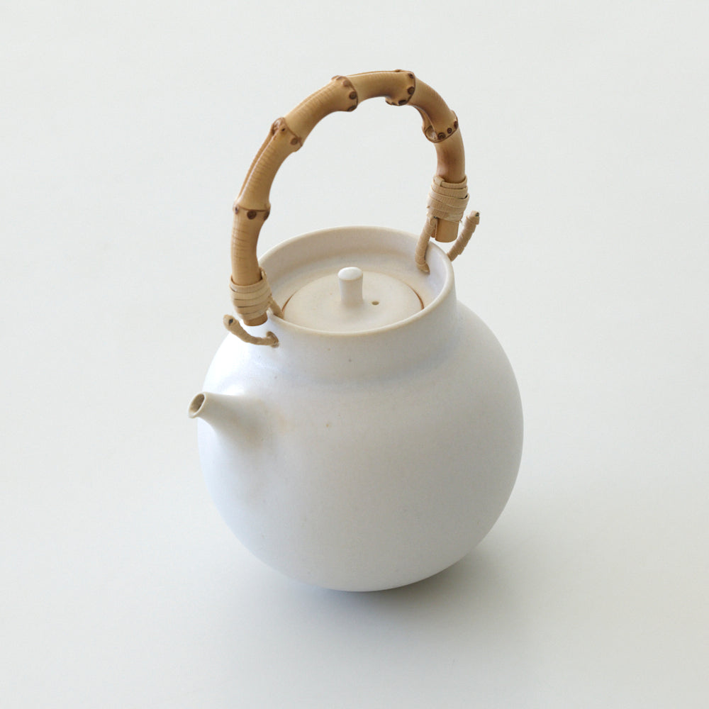 22 土瓶(竹根) 白マット