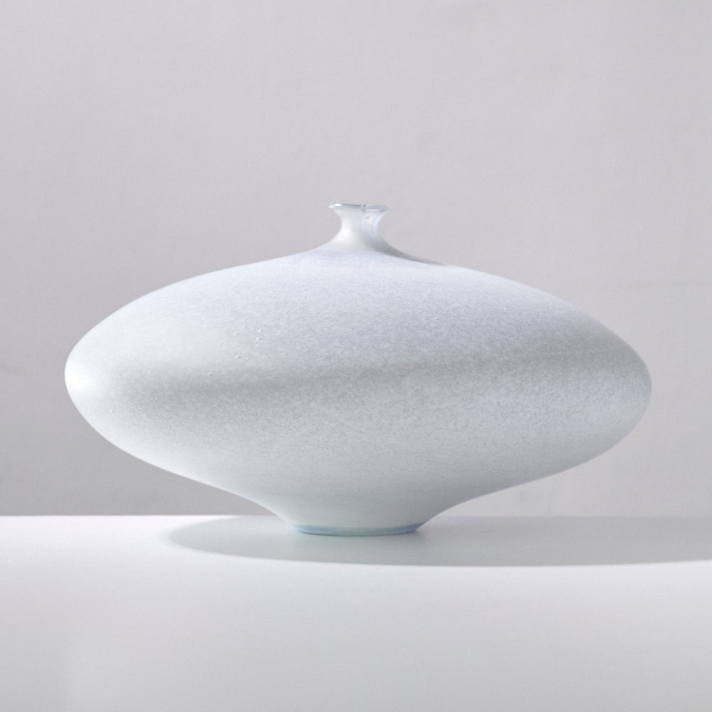 050 white object2
