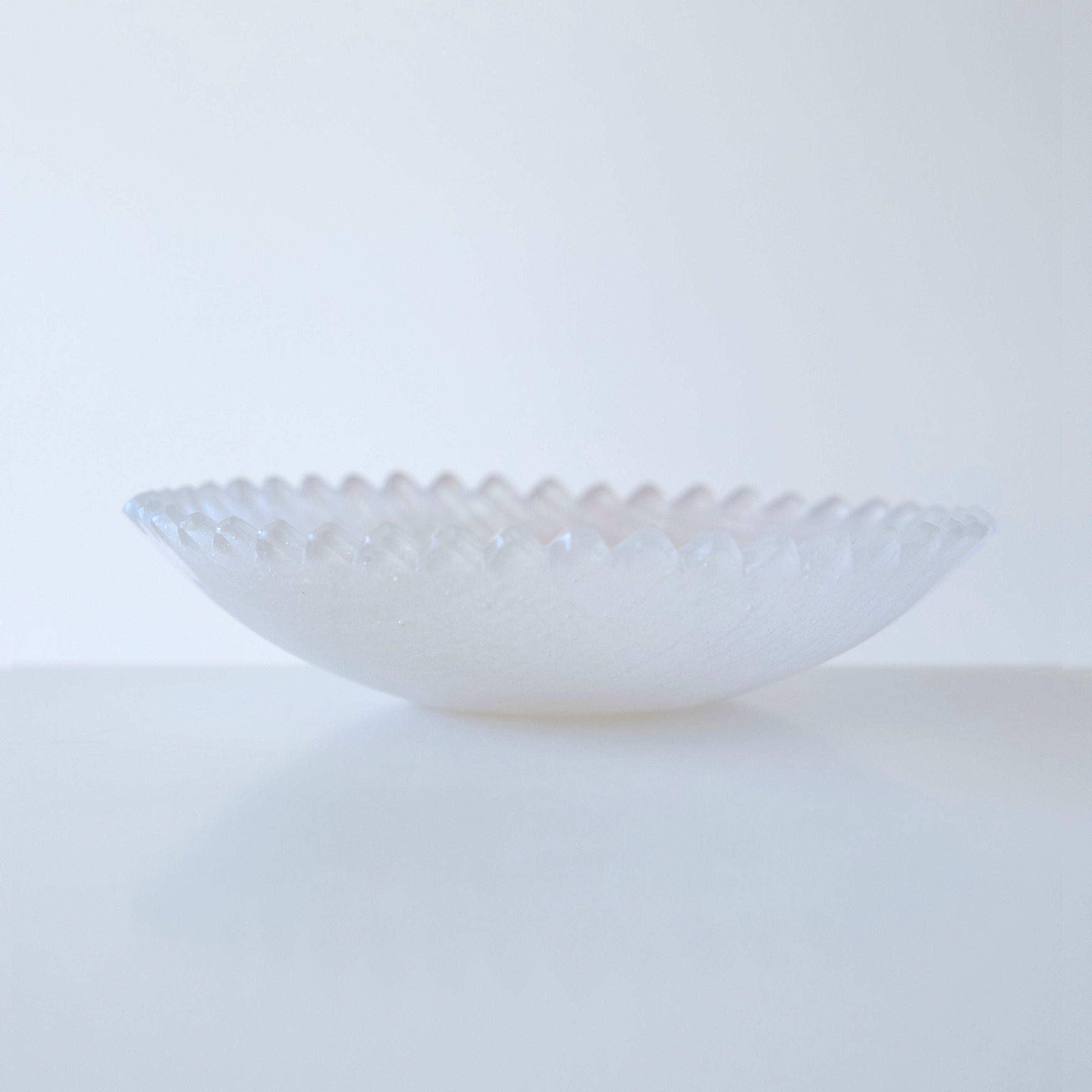 41 frill bowl