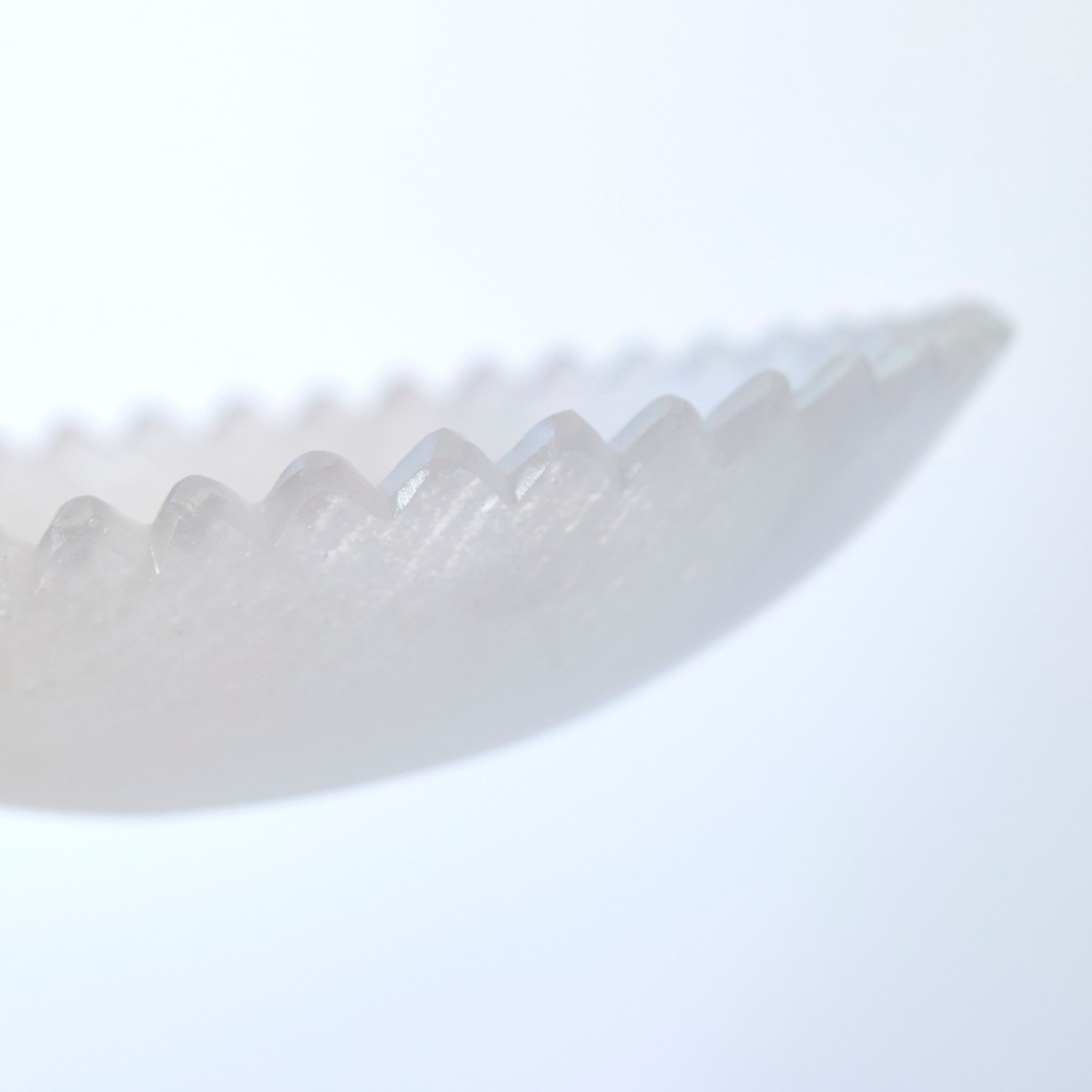 41 frill bowl