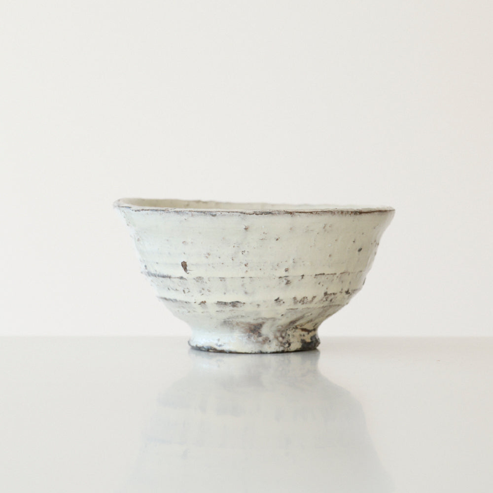 46 粉引き碗