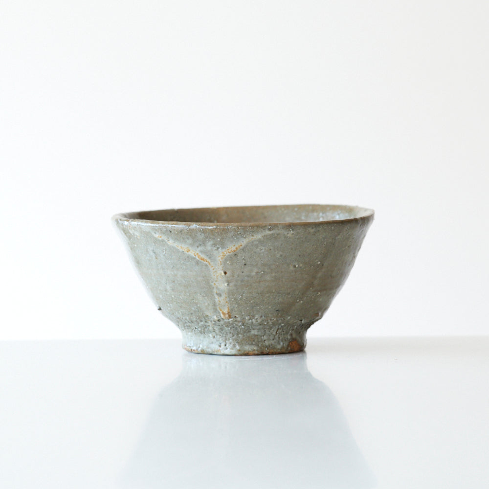 44A 灰釉碗