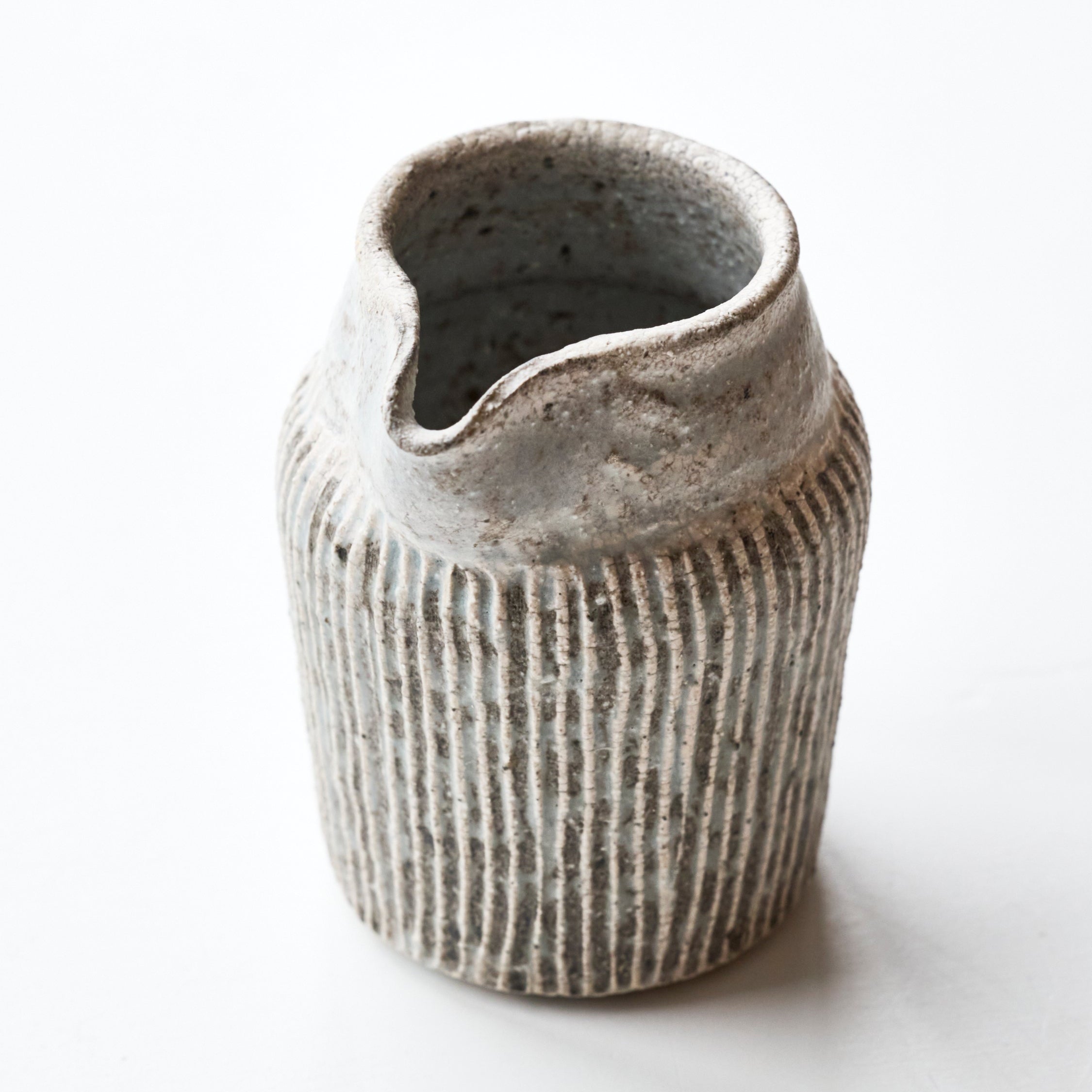 43 櫛目片口注器