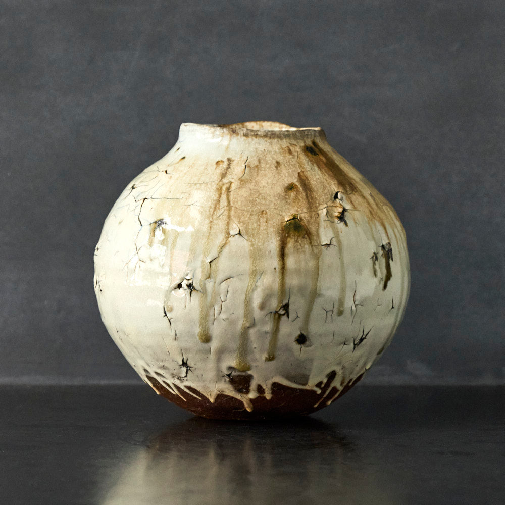 08 灰かむり丸壺