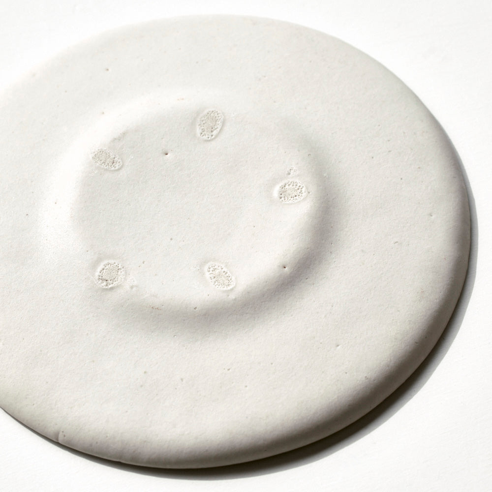 214_B タタラリム皿(白)