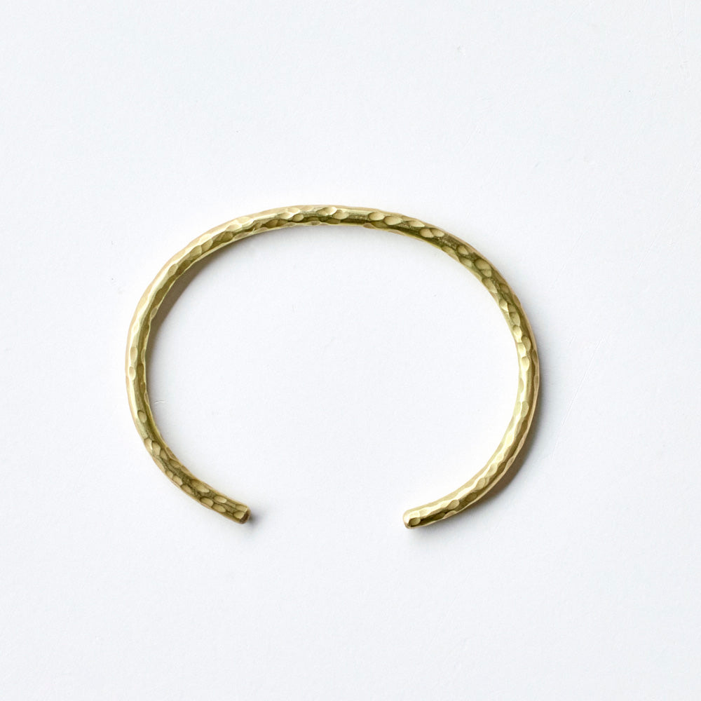 76 バングル/真鍮　鎚目・甲丸