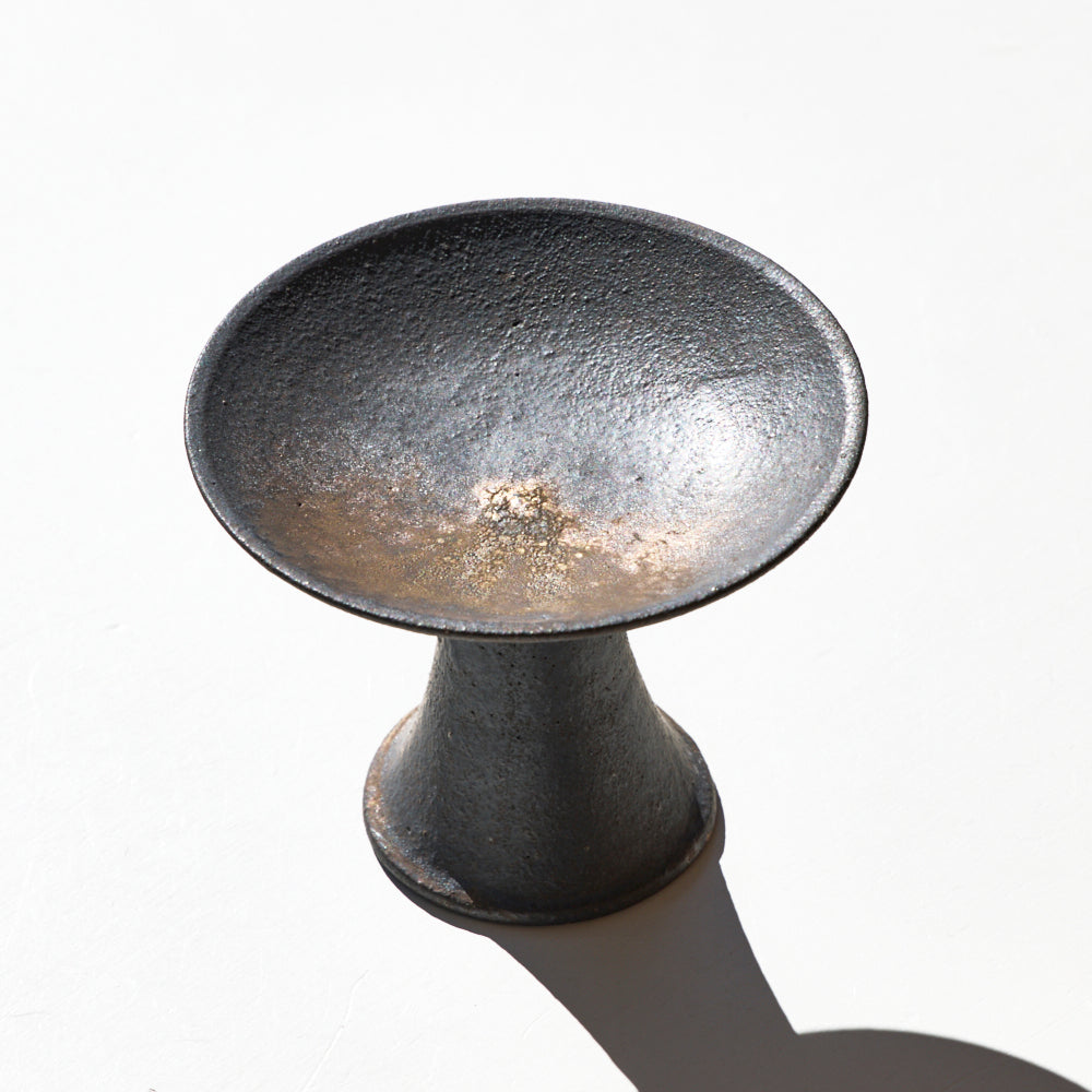 20 4寸高台皿 黒釉