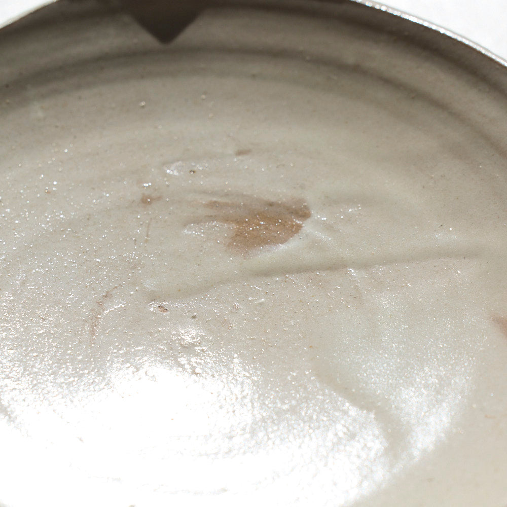 11 無地刷毛目四方六寸皿