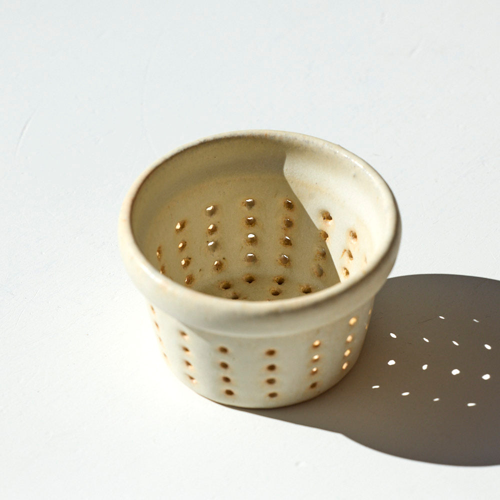 17A 茶漉し付きマグ(白)